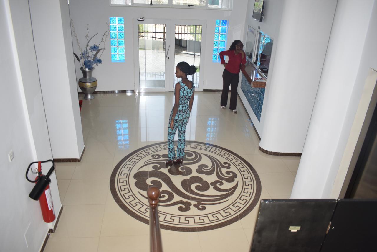 Hotel Bkbg Lome Exterior photo
