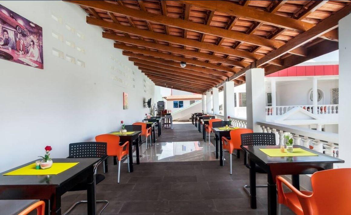 Hotel Bkbg Lome Exterior photo